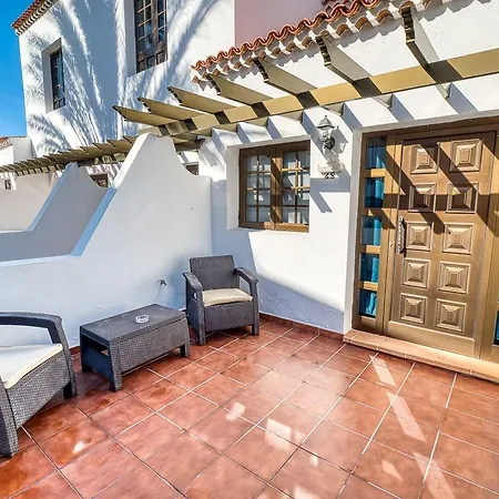 Ona Rosas Puerto de Santiago (Tenerife)