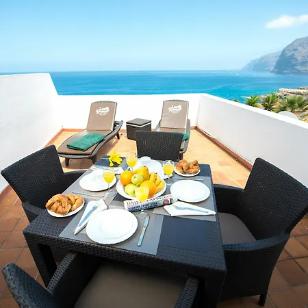 Ona Rosas Puerto de Santiago (Tenerife)