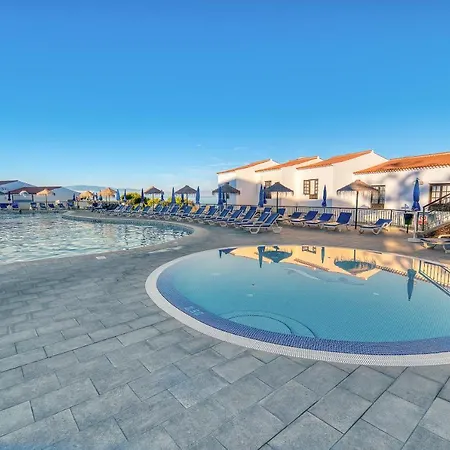 Ξενοδοχείο με διαμερίσματα Ona Rosas Puerto de Santiago (Tenerife)