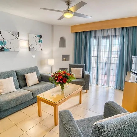 Ξενοδοχείο με διαμερίσματα Ona Rosas