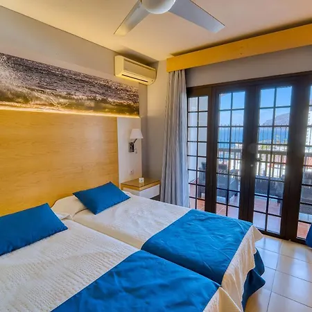 Ona Rosas Apartahotel