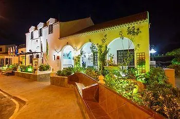 Ona Rosas Puerto de Santiago