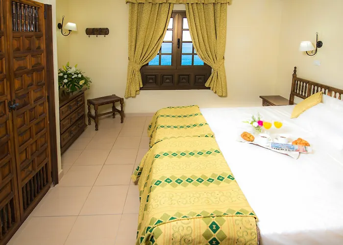 Ona Las Rosas Aparthotel