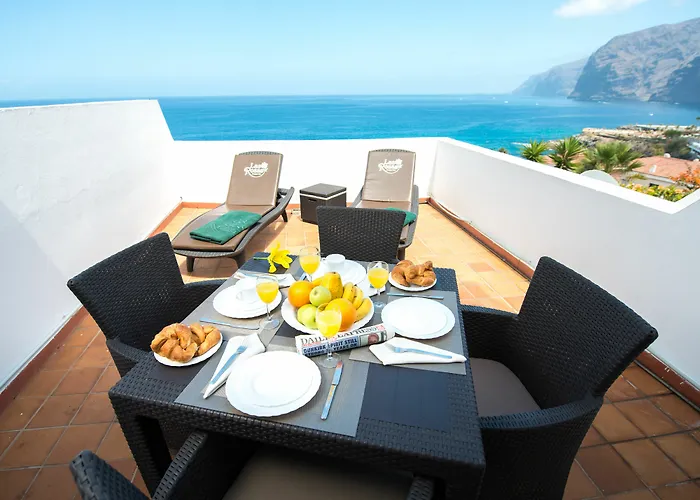 Ona Rosas Puerto de Santiago