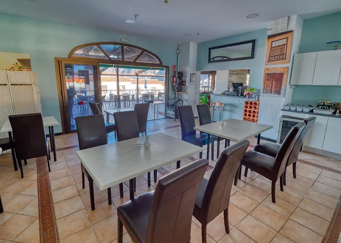 Ona Rosas Apartmanhotel