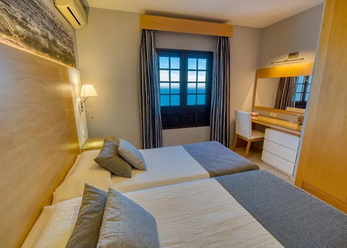 Ona Rosas Apartmanhotel 4*